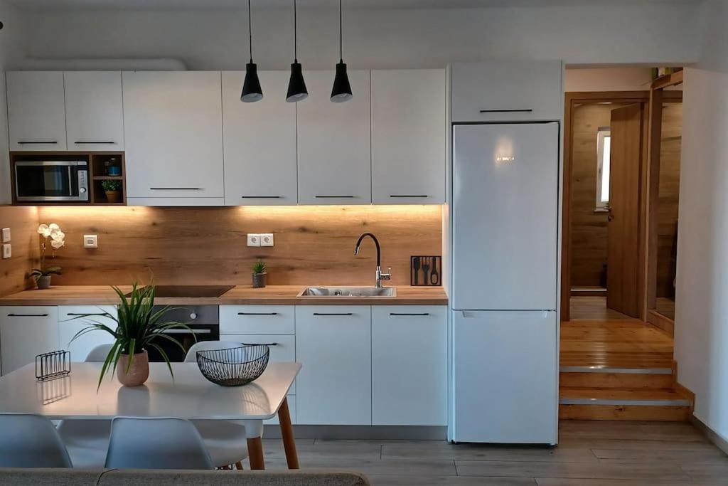 Seaview Luxury Apartment Mytilíni Zewnętrze zdjęcie
