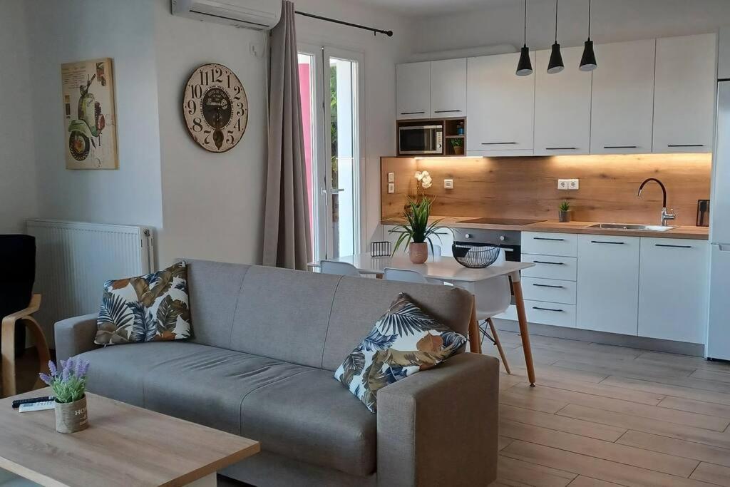 Seaview Luxury Apartment Mytilíni Zewnętrze zdjęcie